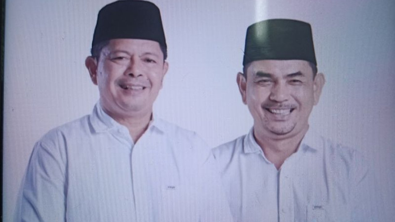 Pasangan Welly Suhery-Parulian Dalimunte resmi ditetapkan sebagai Bupati dan Wakil Bupati Pasaman terpilih setelah memenangkan Pemungutan Suara Ulang (PSU) Pilkada dengan perolehan suara signifikan.