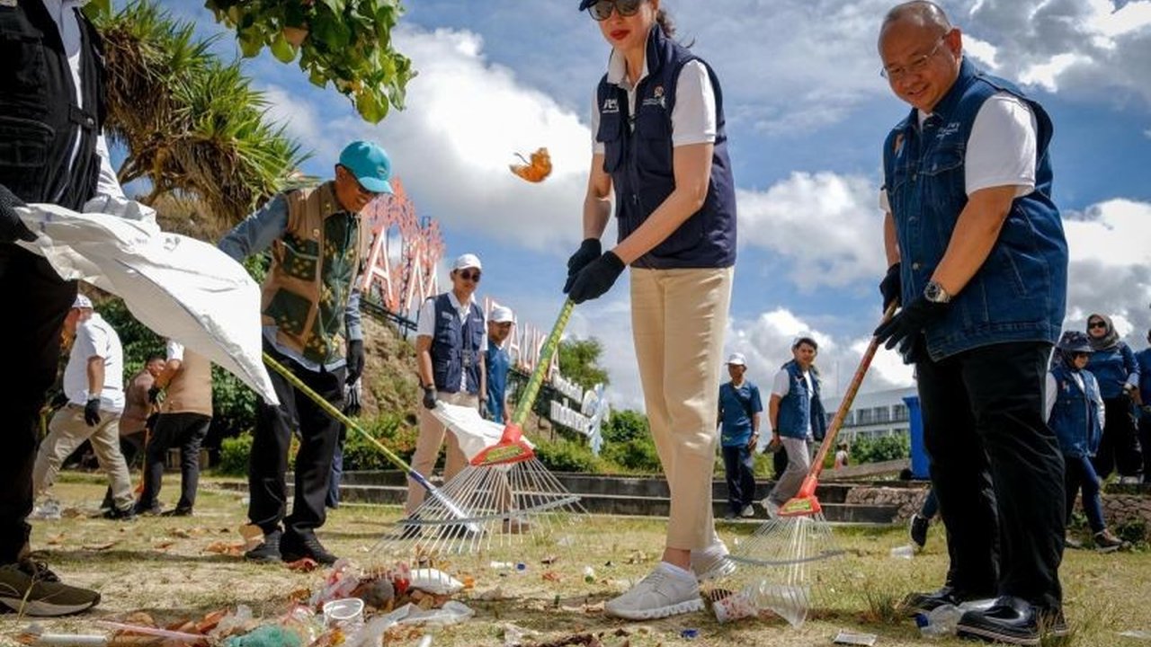 Gerakan Wisata Bersih (GWB) di Mandalika, NTB, dinilai efektif perkuat kebersihan dan keberlanjutan destinasi wisata Indonesia, mendorong peningkatan kunjungan wisatawan dan menginspirasi daerah lain.