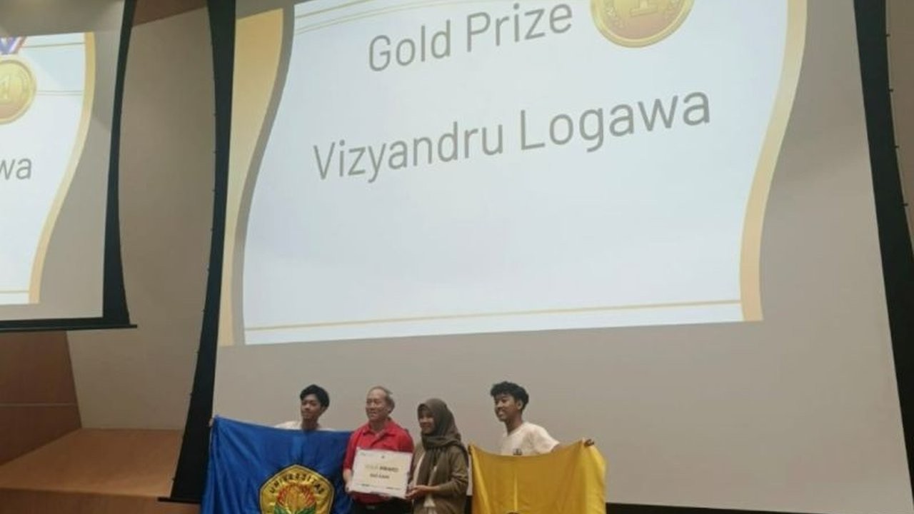 Tim mahasiswa Teknik Sipil Universitas Jember, Vizyandru Logawa, berhasil meraih Gold Award dalam International Bridge Design Competition 2025 di Singapura, mengalahkan 171 tim dari berbagai universitas terkemuka dunia.
