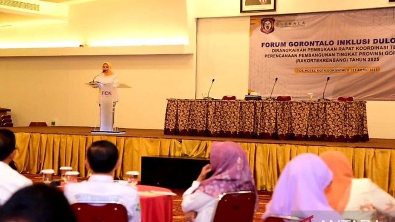 Wakil Gubernur Gorontalo, Idah Syahidah Rusli Habibie, mendorong sinergi kuat antara pemerintah provinsi dan kabupaten/kota untuk pembangunan daerah yang merata dan berkelanjutan, serta mencegah tumpang tindih program.