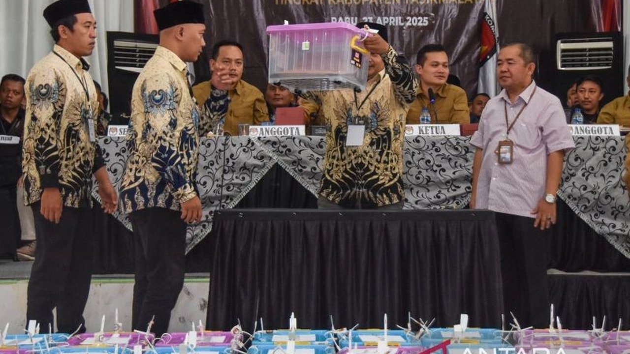 Pasangan Cecep Nurul Yakin-Asep Sopari Al-Ayubi unggul signifikan dalam Pemungutan Suara Ulang (PSU) Pilkada Tasikmalaya dengan perolehan 52,45 persen suara.