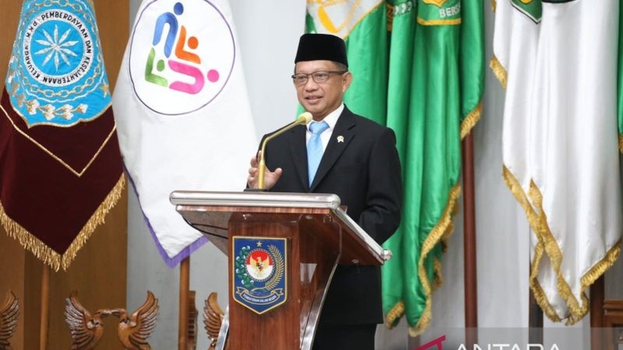 Mendagri Tito Karnavian mendorong TP PKK untuk memperluas kolaborasi dan memanfaatkan berbagai sumber daya guna mendukung program pemerintah, terutama dalam penanggulangan stunting dan pengentasan kemiskinan.