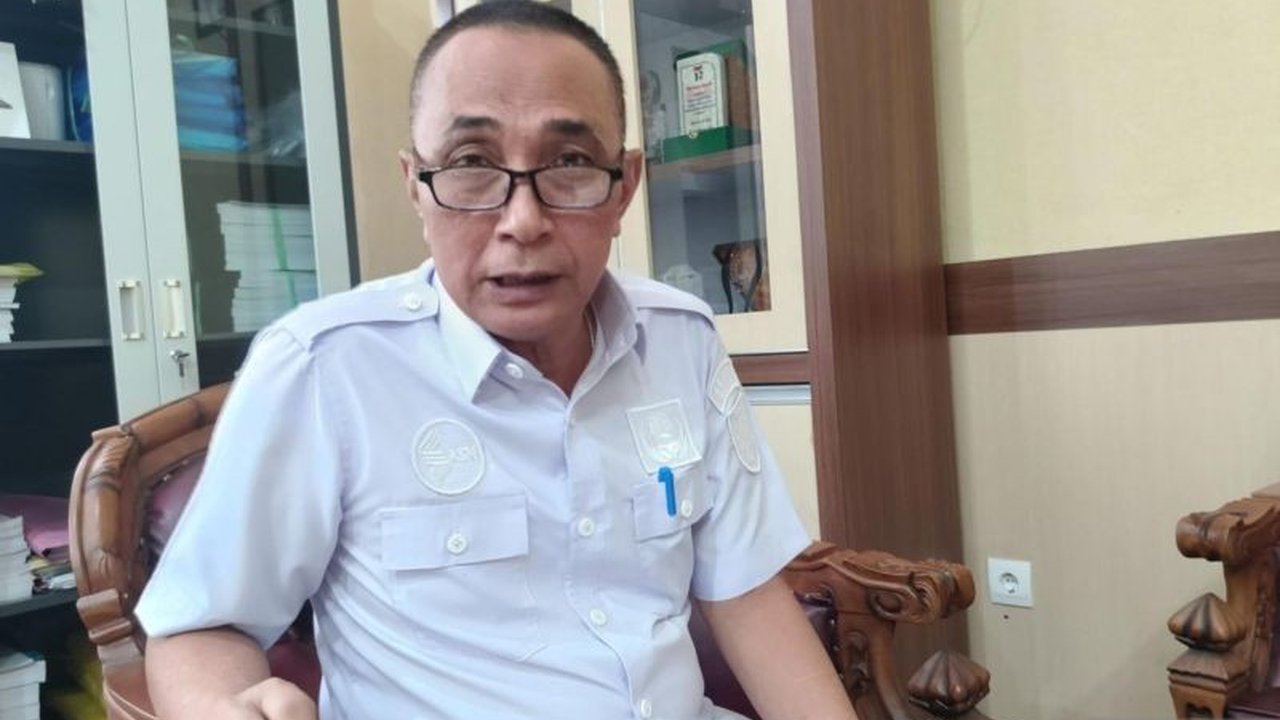 Dinas Pendidikan Kalsel umumkan lima SMK yang telah menerapkan sistem pembelajaran empat tahun dengan kurikulum yang diperkaya untuk menghasilkan lulusan siap kerja setara D1.