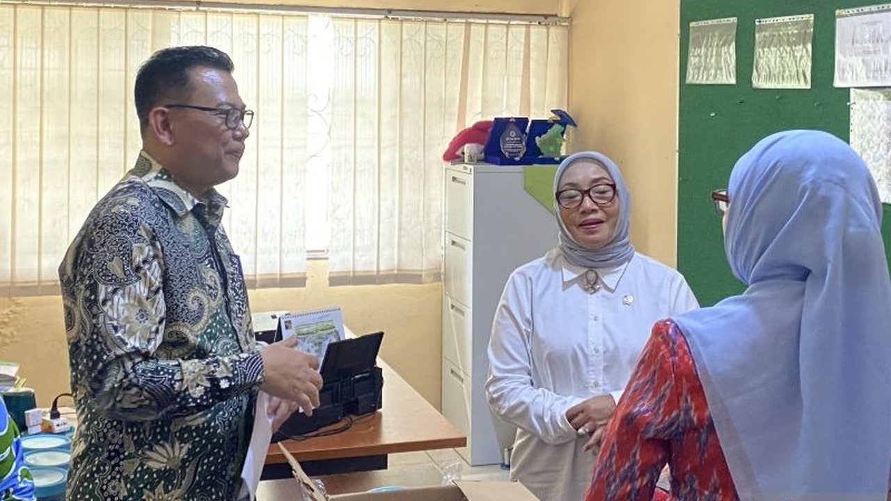 Menteri Pemberdayaan Perempuan dan Perlindungan Anak (MenPPPA) Arifah Choiri Fauzi mengunjungi UPTD PPA Batam untuk memastikan layanan perlindungan perempuan dan anak berjalan optimal dan mendapat apresiasi atas kinerja yang melayani 2-3 klien setiap hari