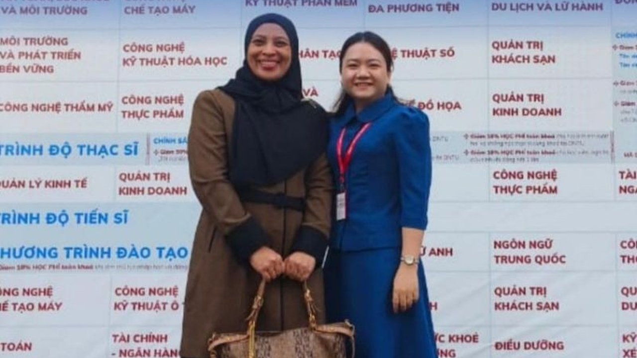 Profesor Maya Sari dari UMSU diundang sebagai dosen tamu di Dong Nai Technology University (DNTU), Vietnam,  menunjukkan kualitas akademik UMSU diakui dunia.