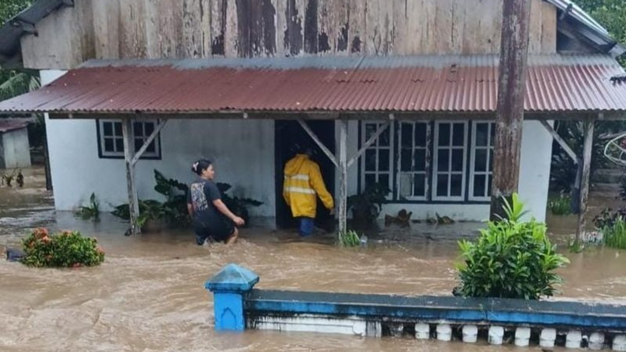 Banjir Rendam Dua Desa di Halmahera Barat, Ratusan KK Dievakuasi