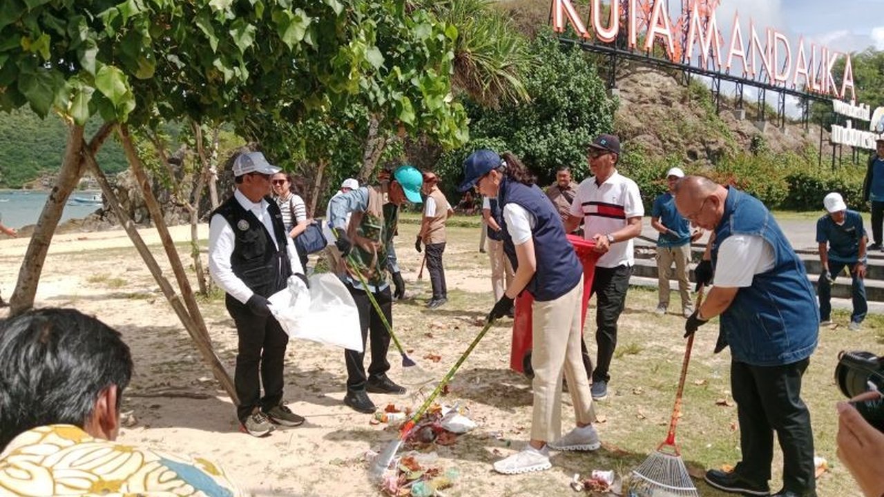 Menteri Pariwisata Luncurkan Gerakan Wisata Bersih di Mandalika: Wujudkan Destinasi Pariwisata Berkelanjutan