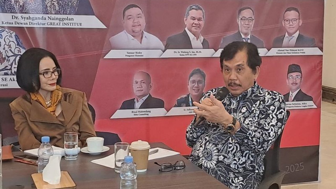 Great Institute menilai sikap Indonesia yang independen dalam menghadapi perang tarif AS-China sudah tepat, namun pemerintah perlu berhati-hati dalam bernegosiasi mengingat ketergantungan ekonomi pada AS.