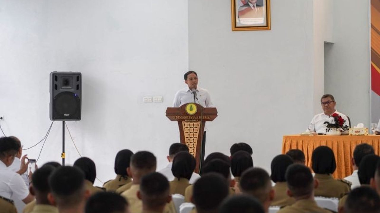 Menteri Kehutanan mengajak generasi muda Indonesia untuk mengasah kemampuan dan menghindari perundungan demi masa depan bangsa yang lebih baik.