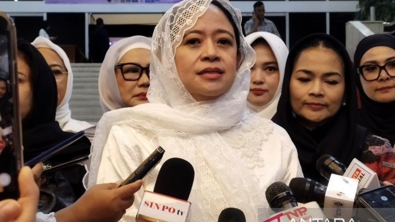 Ketua DPR RI, Puan Maharani, mendesak evaluasi menyeluruh proses rekrutmen CPNS 2024 setelah 1.967 calon mengundurkan diri,  menunjukkan kelemahan perencanaan dan ketidaksesuaian antara minat peserta dan posisi yang ditawarkan.