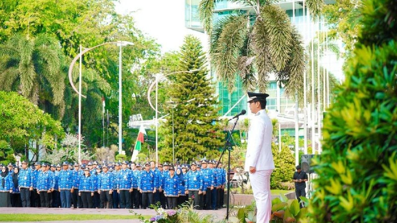 Wali Kota Medan, Rico Tri Putra Waas, menekankan pentingnya penyelarasan program pembangunan daerah dan pusat untuk mencapai target nasional dan mewujudkan Indonesia Emas 2045.