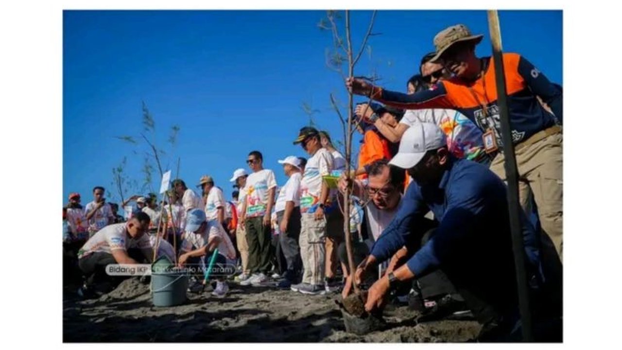 Wali Kota Mataram mengajak masyarakat menjaga garis pantai melalui penanaman 2.025 pohon dalam rangka Hari Kesiapsiagaan Bencana 2025, sebagai bentuk pelestarian lingkungan dan mitigasi bencana.