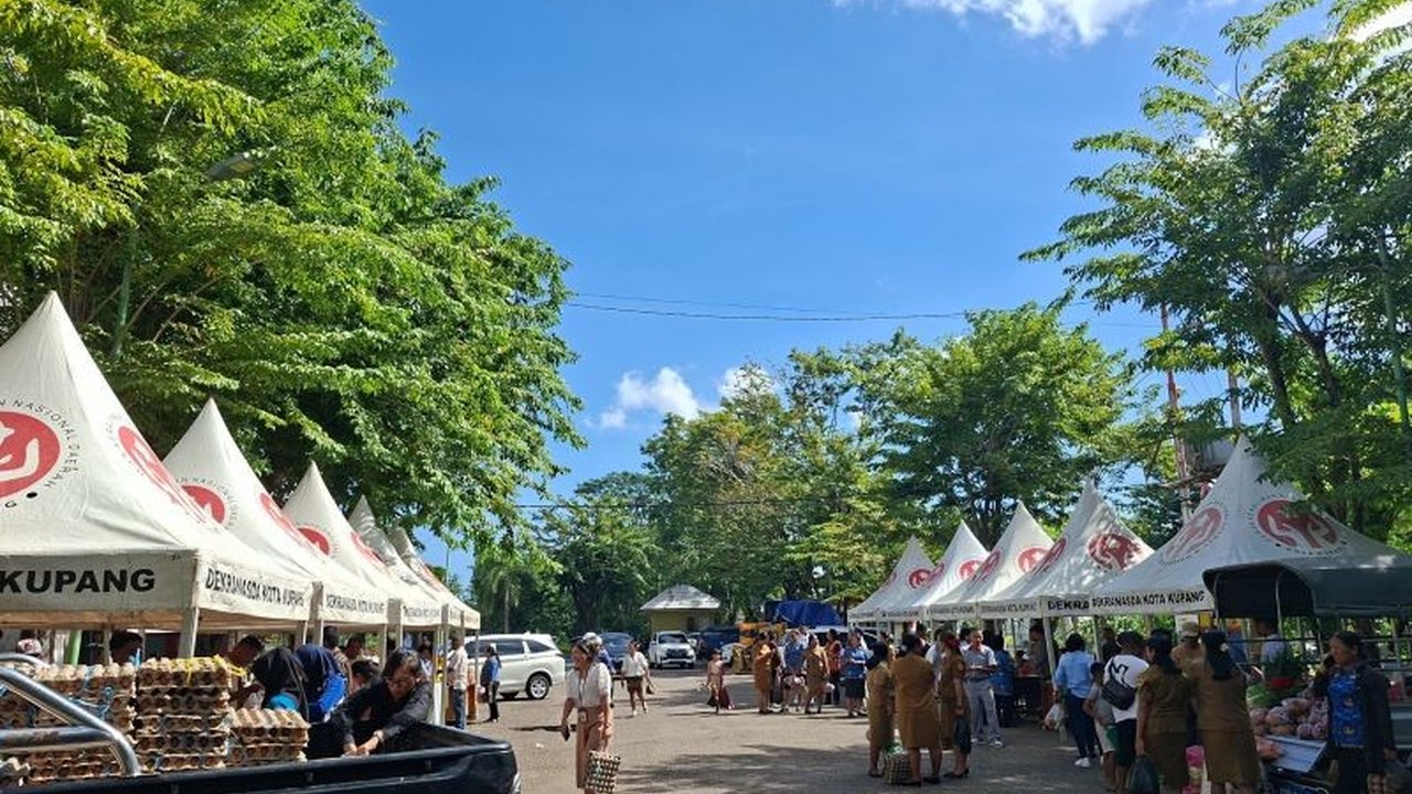 Disperindag Kota Kupang menggelar pasar murah bersubsidi sebagai bagian dari perayaan HUT ke-139 Kota Kupang dan Hari Jadi ke-29 sebagai daerah otonom, menyediakan berbagai kebutuhan pokok dengan harga terjangkau bagi masyarakat.