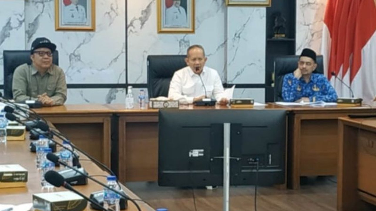 Plt Bupati Kepulauan Seribu memastikan pembangunan destinasi wisata Pulau Kucing di Pulau Tidung Kecil akan dikelola secara profesional dan tak mengganggu warga, serta akan meningkatkan pariwisata dan kesejahteraan kucing.