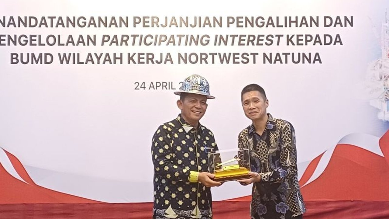 Provinsi Kepulauan Riau resmi mengelola 10 persen hak partisipasi migas di Wilayah Kerja Northwest Natuna, menandai langkah besar dalam pemberdayaan ekonomi daerah dan pengelolaan sumber daya alam lokal.