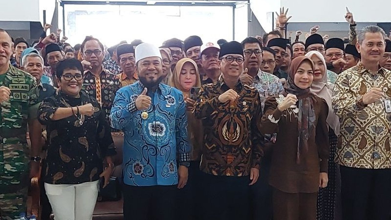 Mendes PDT Ajak Kades Bengkulu Dukung Koperasi Merah Putih, Ekonomi Tumbuh 8 Persen?