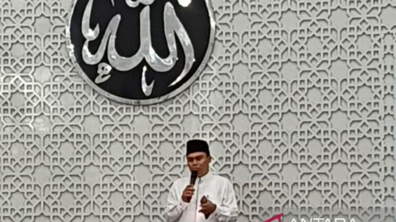 Bank Indonesia (BI) Kepulauan Bangka Belitung (Babel) gencar mendorong pengembangan ekonomi dan keuangan syariah untuk meningkatkan kesejahteraan masyarakat melalui program Bekisah dan berbagai strategi inovatif.