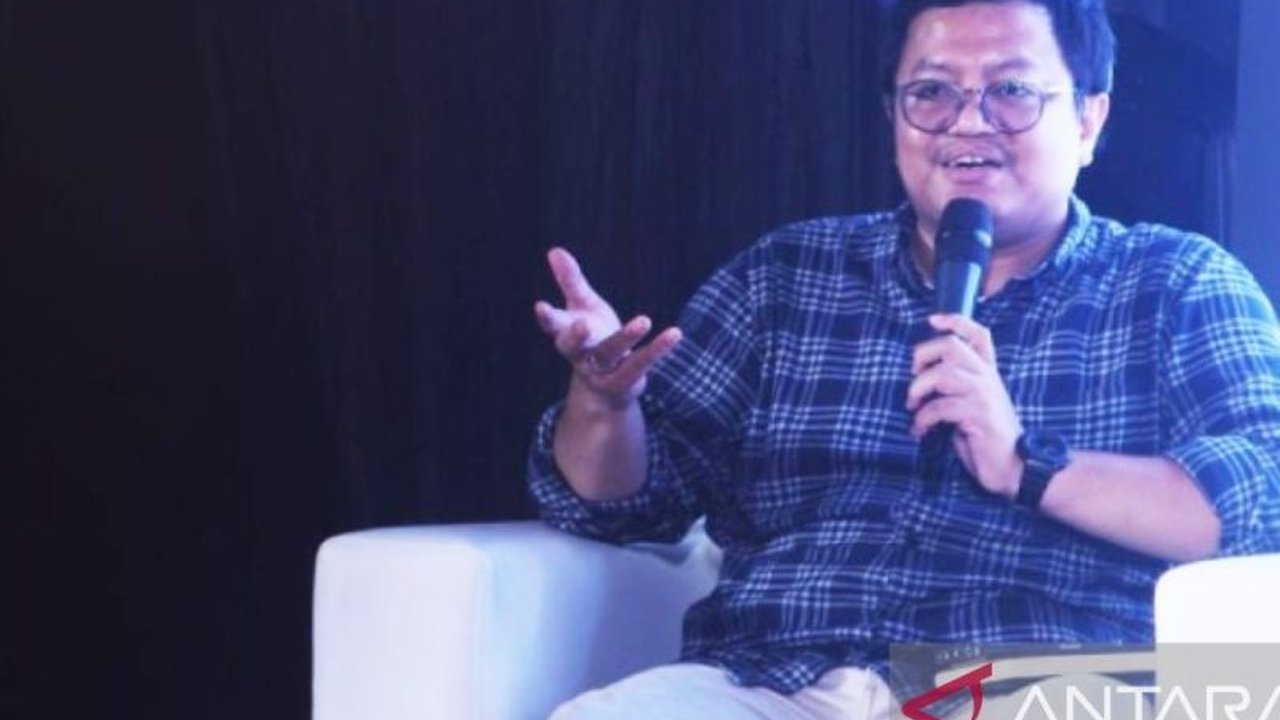 Pakar ekonomi digital meminta pemerintah berhati-hati dalam mengatur komisi pengemudi ojol, agar keseimbangan antara aplikator, pengemudi, dan konsumen terjaga.