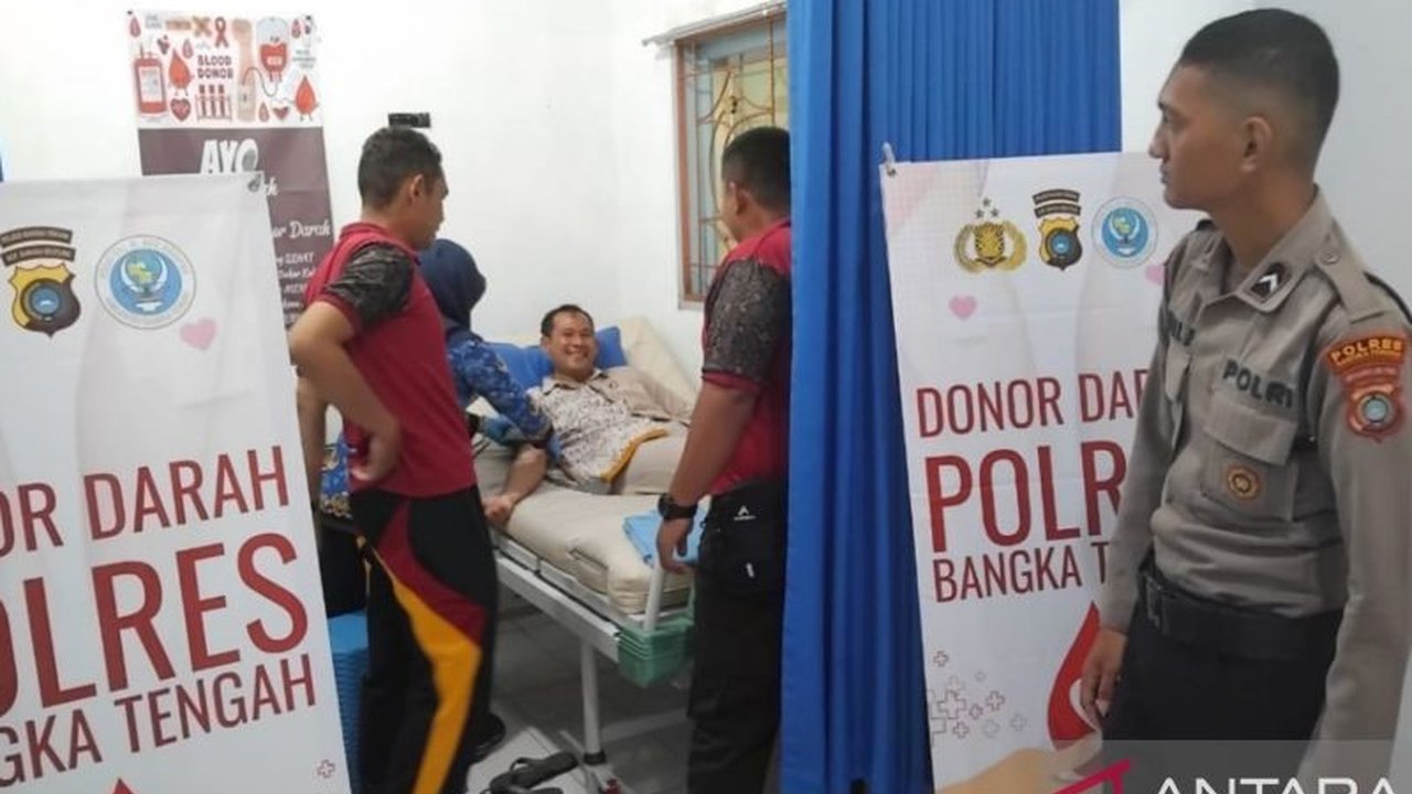 Kepolisian Resor Bangka Tengah menggelar donor darah rutin setiap Jumat sebagai wujud kepedulian sosial dan dukungan terhadap ketersediaan darah di RSUD Abu Hanifah.