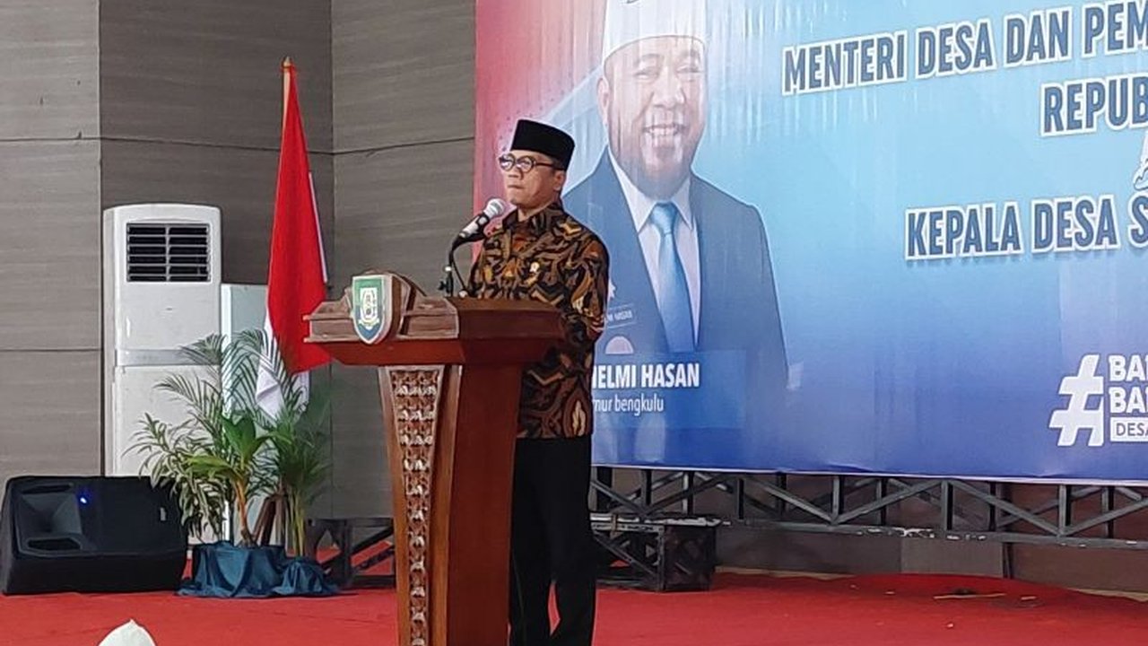 Menteri Desa Pembangunan Daerah Tertinggal (Mendes PDT) menegaskan bahwa pendamping desa yang akan direkrut tidak boleh terlibat dalam partai politik, demi profesionalitas dan kemajuan desa.
