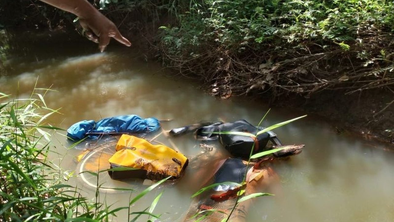 Seorang warga negara Norwegia, Kielland Gabriel Wilhelm (71), ditemukan meninggal di Sungai Sirah, Kabupaten Limapuluh Kota, Sumatera Barat; polisi masih menyelidiki penyebab kematiannya.