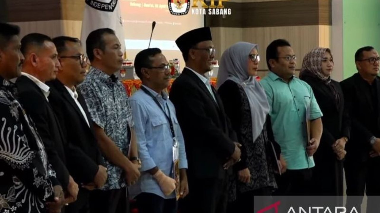 KIP Sabang menetapkan Zulkifli Adam dan Suradji Junus sebagai Wali Kota dan Wakil Wali Kota terpilih periode 2025-2030 setelah memenangkan Pilwalkot 2024, termasuk hasil Pemungutan Suara Ulang (PSU).