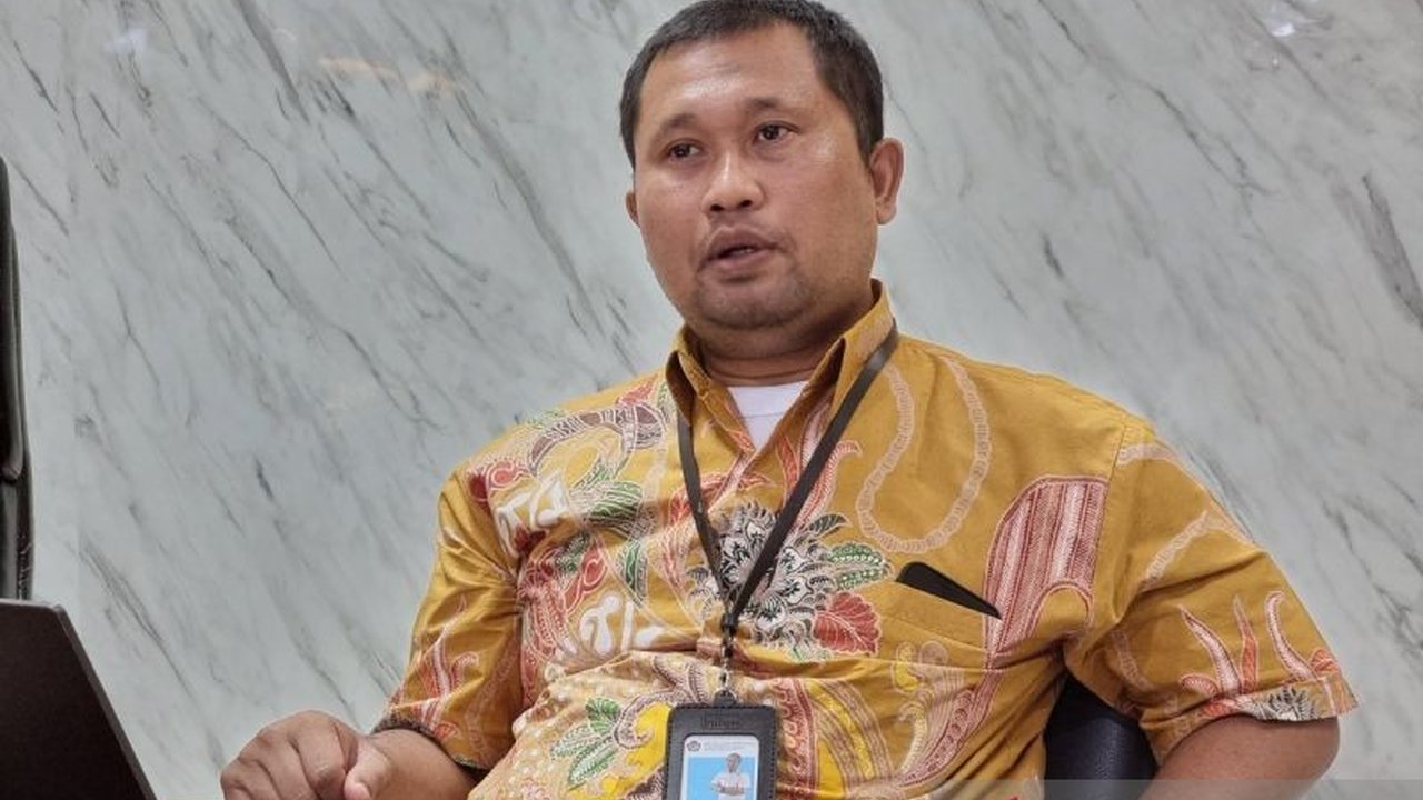 Kinerja penyaluran dana transfer ke daerah (TKD) di Papua Barat pada triwulan I 2025 baru mencapai 13,6 persen dari total pagu Rp10,87 triliun, disebabkan oleh kebijakan efisiensi anggaran dan kesiapan daerah yang belum optimal.