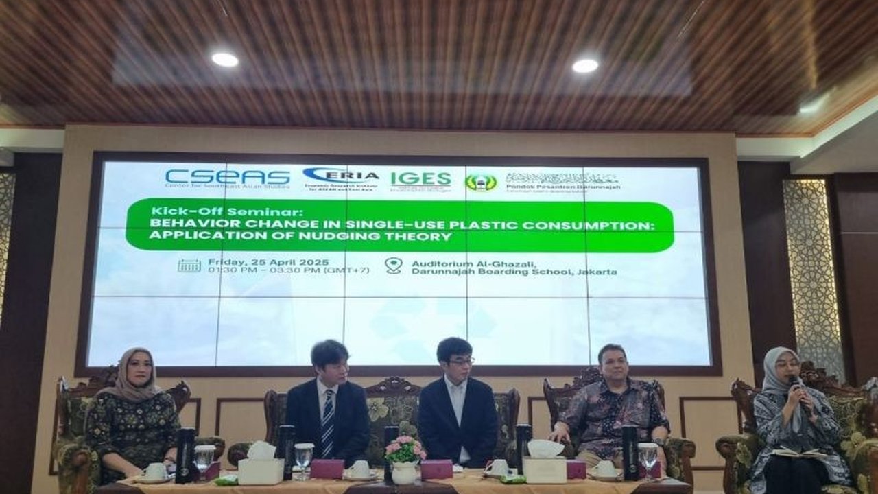 CSEAS Indonesia memulai proyek 'Breaking the Plastic Habit in Asia Phase II' untuk mengurangi sampah plastik sekali pakai dengan pendekatan perubahan perilaku, melibatkan sekolah dan komunitas di Indonesia.