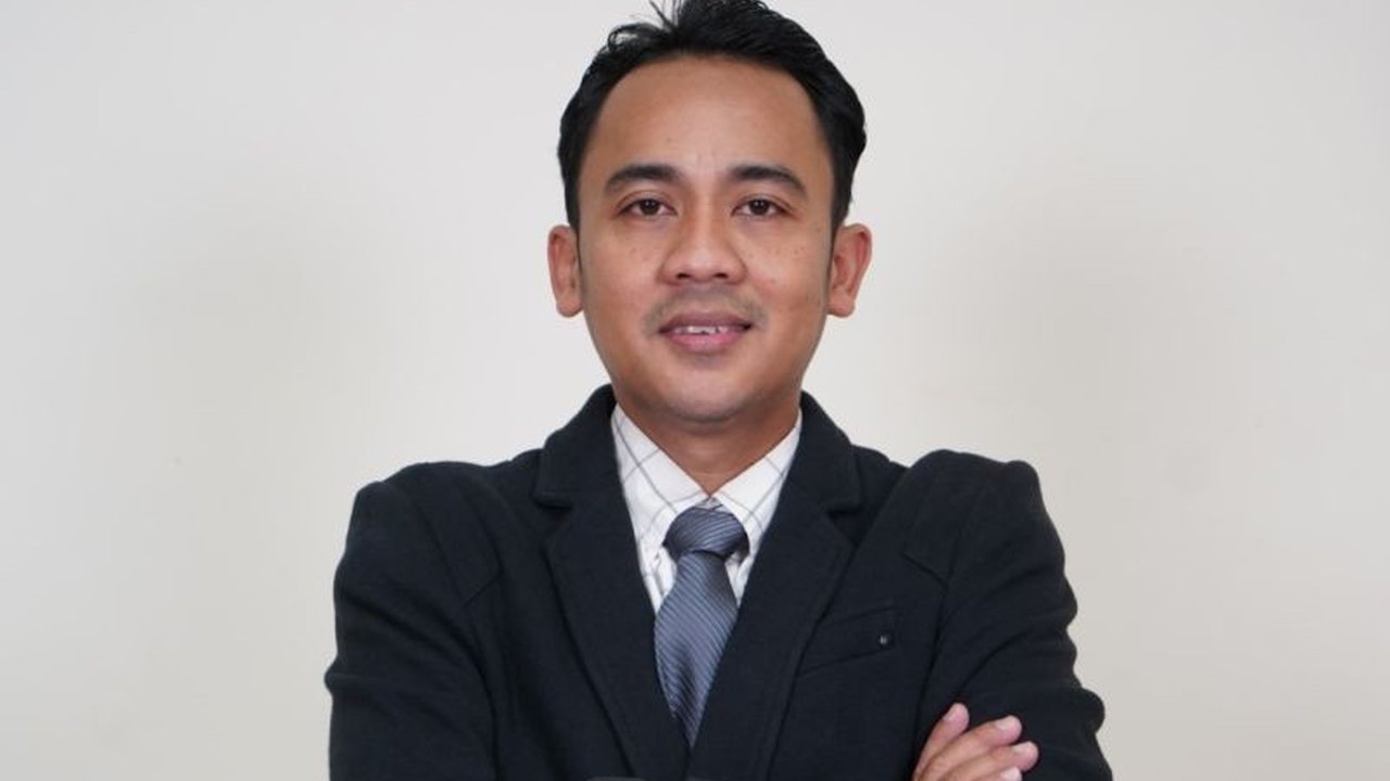 Akademisi UM Surabaya menyoroti perlunya kajian cermat terkait perlindungan HAKI untuk 'sound horeg', menimbang potensi dampak positif dan negatifnya bagi masyarakat.