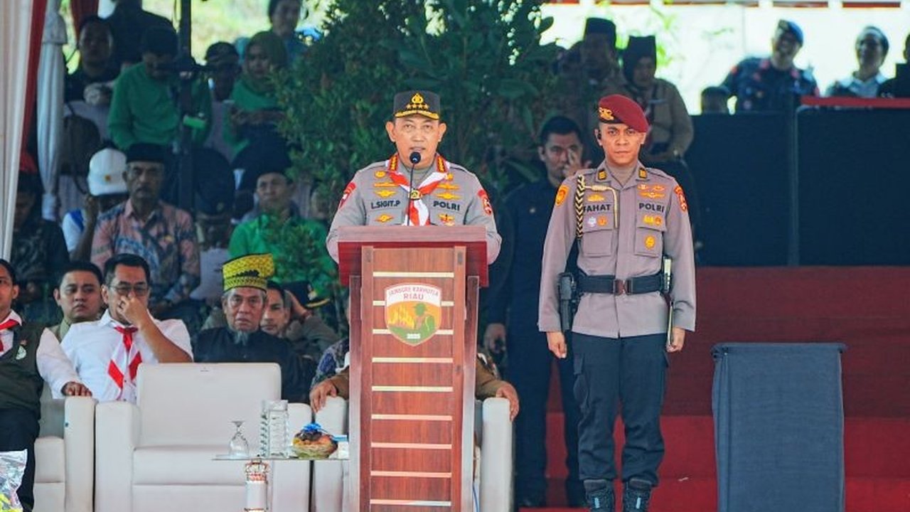 Kapolri Jenderal Listyo Sigit Prabowo membuka Jambore Karhutla Riau 2025 dan menekankan pentingnya antisipasi ancaman kebakaran hutan dan lahan (karhutla) di tengah musim kemarau.