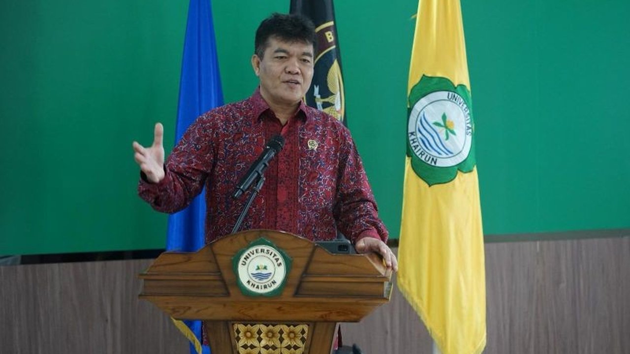 Badan Karantina Indonesia (Barantin) dan Universitas Khairun (Unkhair) resmi menjalin kerja sama untuk memperkuat biosekuriti dan ketahanan pangan di Maluku Utara melalui peningkatan sumber daya manusia dan riset.