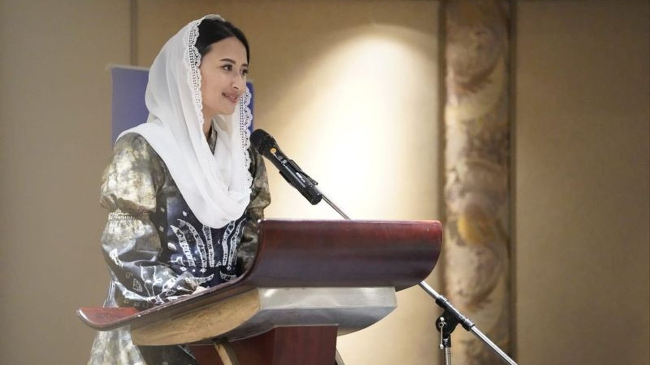 Wakil Menteri Perdagangan (Wamendag) Dyah Roro Esti Widya Putri memastikan pemerintah berkomitmen melindungi industri padat karya Indonesia dari gejolak ekonomi global dengan mencari solusi terbaik melalui kerja sama dan investasi strategis.