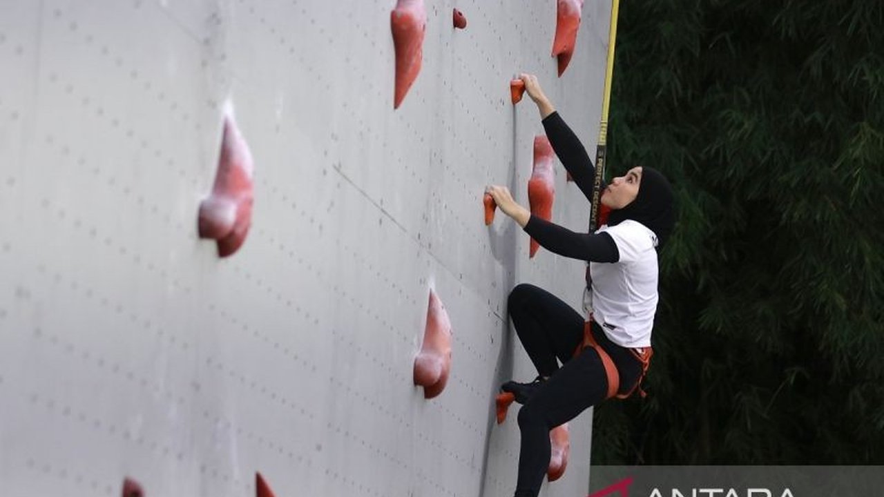 Atlet panjat tebing Rajiah Sallsabillah optimis Indonesia akan meraih banyak medali emas di IFSC World Cup Bali 2025 berkat persiapan matang dan dukungan penuh sebagai tuan rumah.