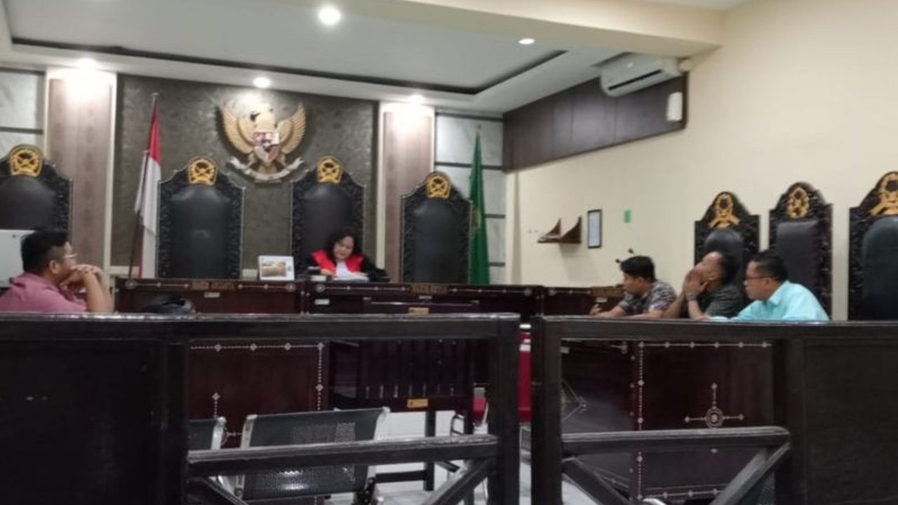 Polresta Mataram kalah dalam praperadilan kasus dugaan pemalsuan akta perusahaan, dua tersangka dinyatakan bebas dan berhak atas ganti rugi.