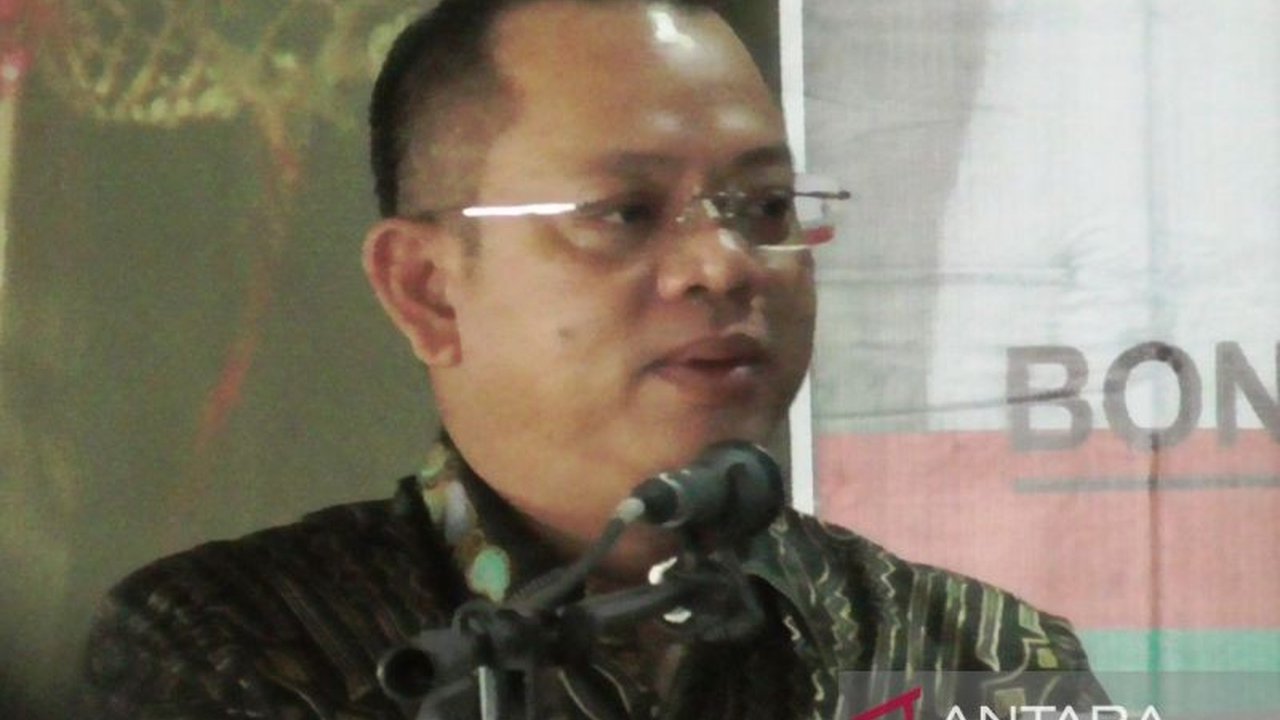 Sekretaris Daerah Mahulu berharap Pemilihan Suara Ulang (PSU) Pilkada 2025 menjadi yang terakhir, menekankan pentingnya kesadaran berpolitik dan persatuan untuk daerah yang kaya budaya tersebut.