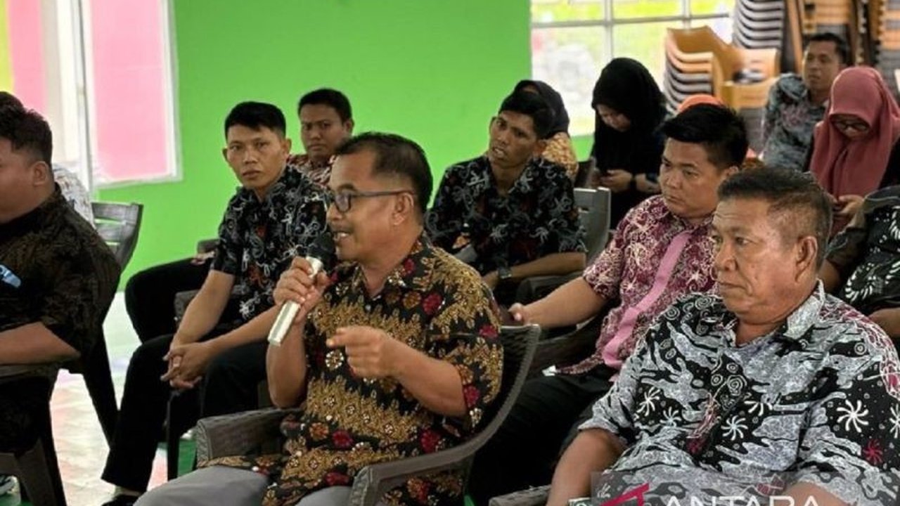 Kejaksaan Tinggi Kalimantan Timur (Kejati Kaltim) meningkatkan kesadaran hukum di Kabupaten Berau melalui program 'Jaga Desa' dan 'Jaksa Sahabat Pelajar', menyasar perangkat desa dan pelajar.