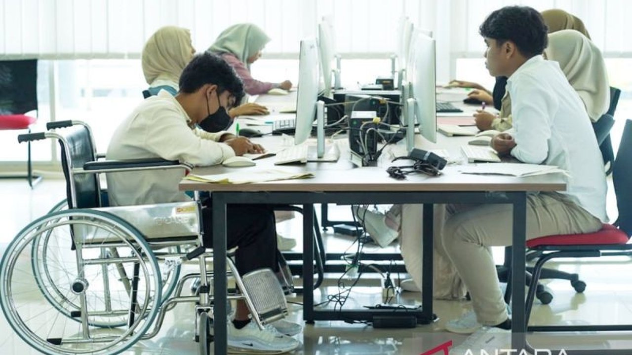 Enam Penyandang Disabilitas di Kalsel Berjuang Masuk ULM Lewat SNBT 2025