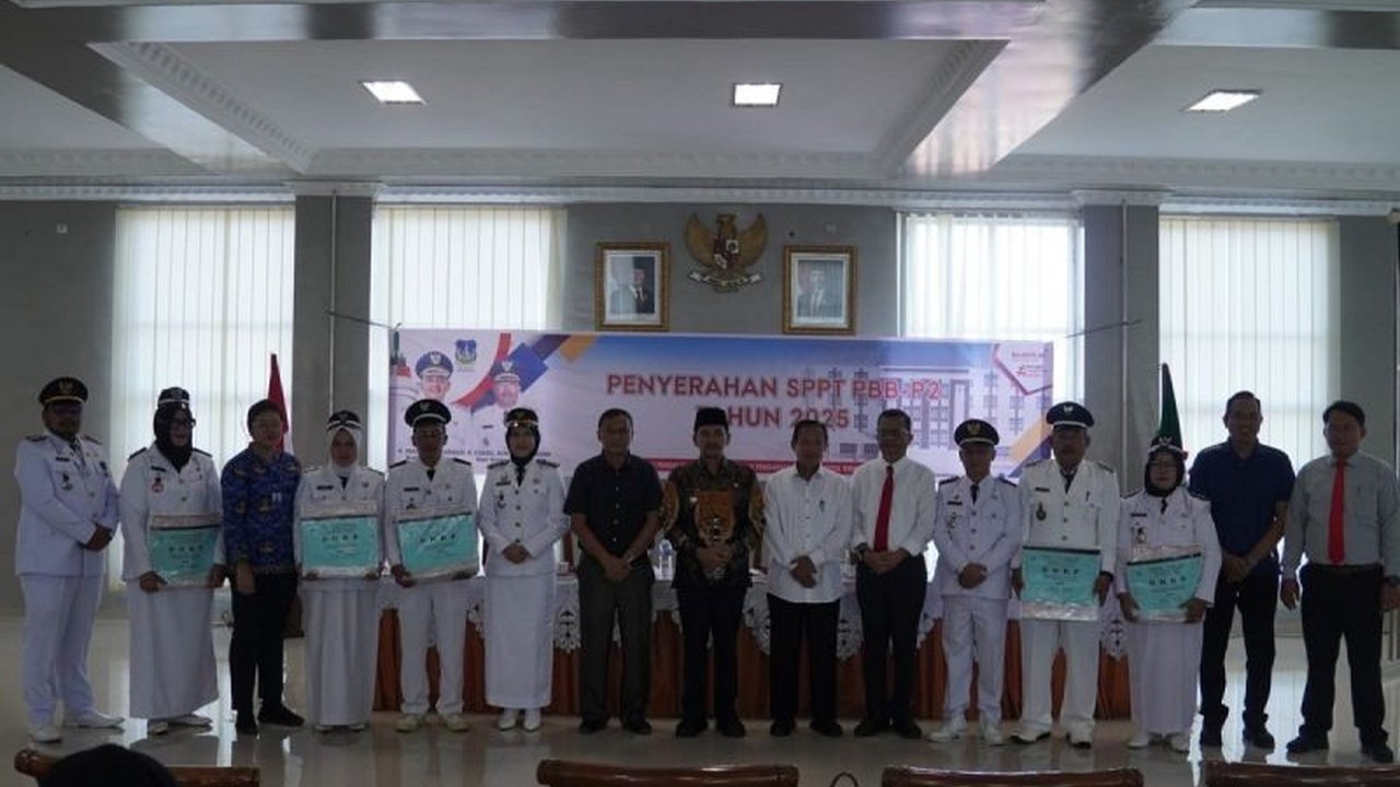 Pemkot Tebing Tinggi, Sumatera Utara, berupaya optimalkan pendapatan daerah melalui digitalisasi pembayaran PBB dan peran aktif camat serta lurah dalam meningkatkan penerimaan pajak.