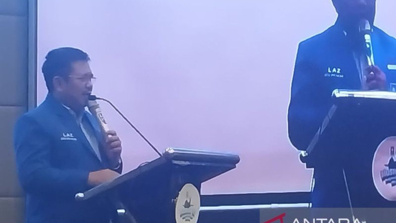 Lalu Ahmad Zaini, Bupati Lombok Barat, terpilih sebagai Ketua DPW PAN NTB periode 2025-2029 dengan target meraih posisi empat besar Pemilu 2029 dan memenangkan NTB.