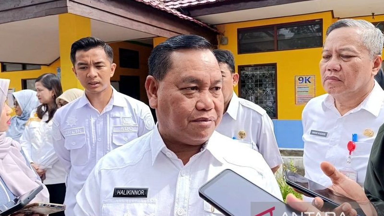 Pemkab Kotim optimistis pendapatan RSUD dr Murjani Sampit akan mencapai Rp129 miliar di tahun 2025, melampaui capaian tahun sebelumnya dan didorong peningkatan kualitas layanan serta penambahan SDM.