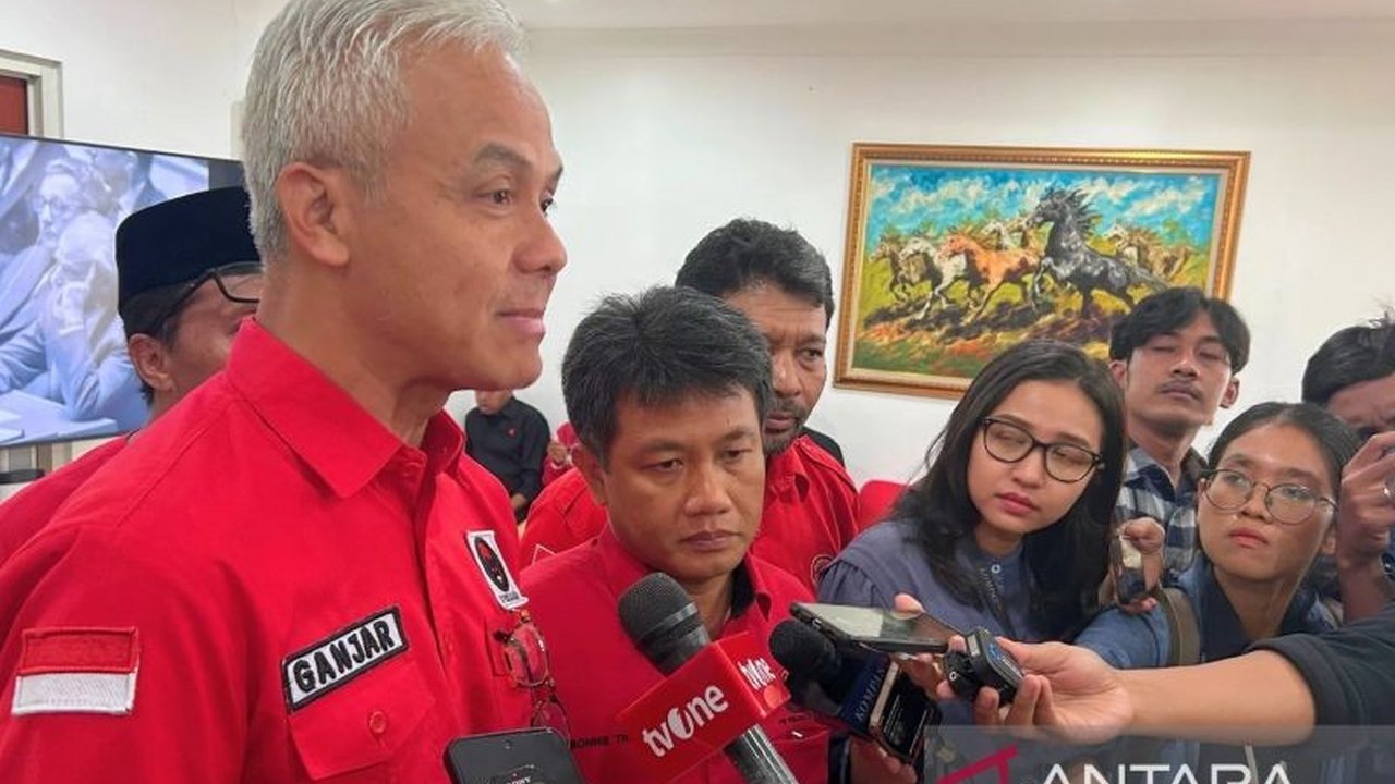 Ganjar Pranowo memilih fokus pada isu ketenagakerjaan dan dampak globalisasi, mengabaikan polemik ijazah palsu Presiden Jokowi yang tengah bergulir di pengadilan.