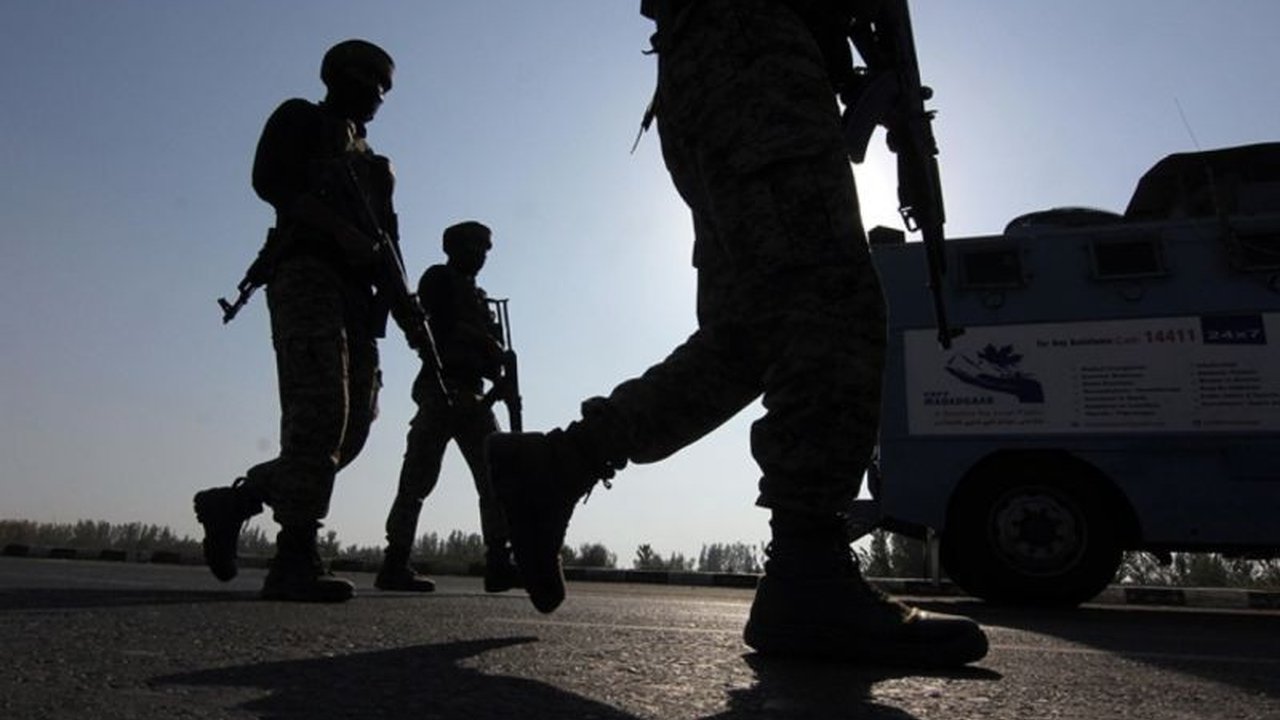 Senat Pakistan mengecam keras tuduhan India yang mengaitkan Islamabad dengan serangan mematikan di Kashmir, bahkan mengancam akan membalas jika India bertindak agresif.