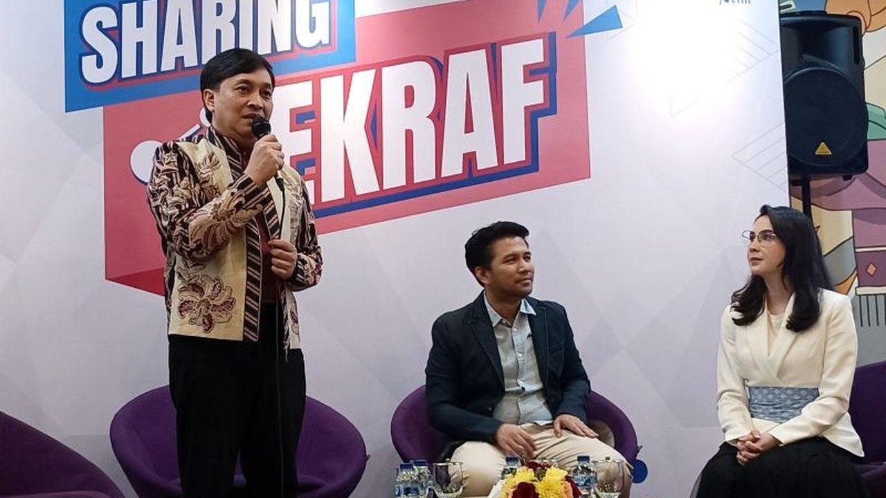 Staf Khusus Presiden, Yovie Widianto, mendorong pelaku ekonomi kreatif di Indonesia untuk memanfaatkan teknologi, termasuk AI, guna meningkatkan daya saing dan jangkauan karya mereka.