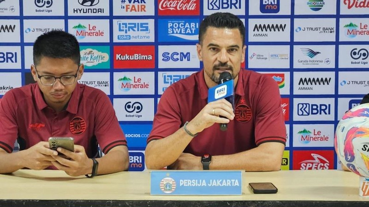 Pelatih Persija, Carlos Pena, meyakini persaingan di papan atas Liga 1 semakin ketat jelang akhir musim, namun tetap optimistis Persija dapat mencapai target empat besar.