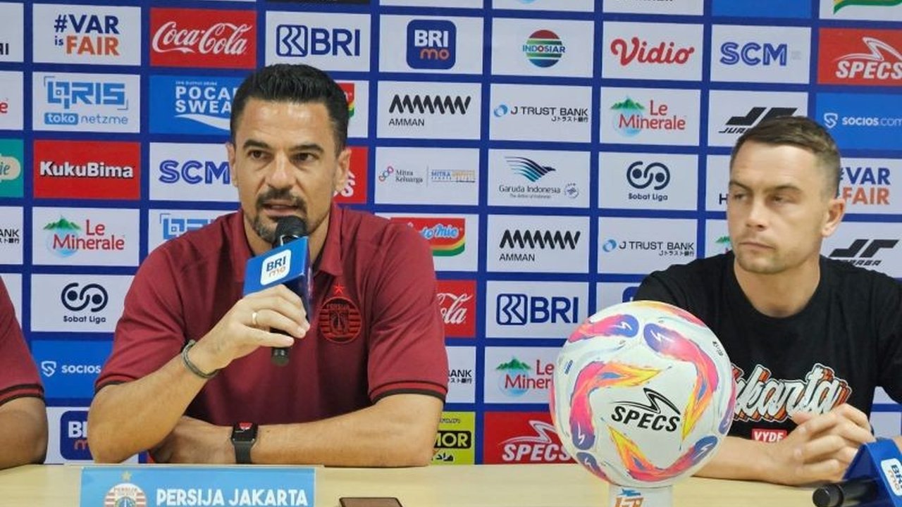 Setelah pulih dari cedera, Doni Tri Pamungkas siap bermain saat Persija Jakarta menghadapi Semen Padang di Liga 1, menambah kekuatan Macan Kemayoran dalam perburuan poin.
