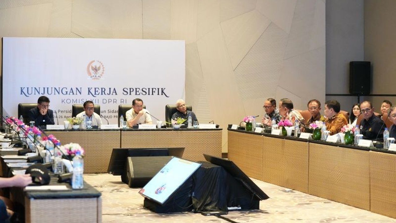 BPH Migas dan Komisi XII DPR RI memastikan pasokan BBM subsidi di Labuan Bajo aman dan terkendali, serta menindak tegas penyalahgunaan BBM.