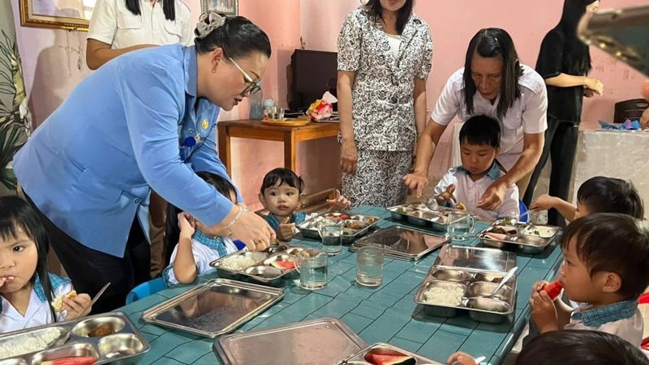 BKKBN Sulut gencar memantau penyaluran program Makan Bergizi Gratis (MBG) kepada ibu hamil, ibu menyusui, dan balita di Minahasa, guna memastikan tepat sasaran dan mencegah stunting.