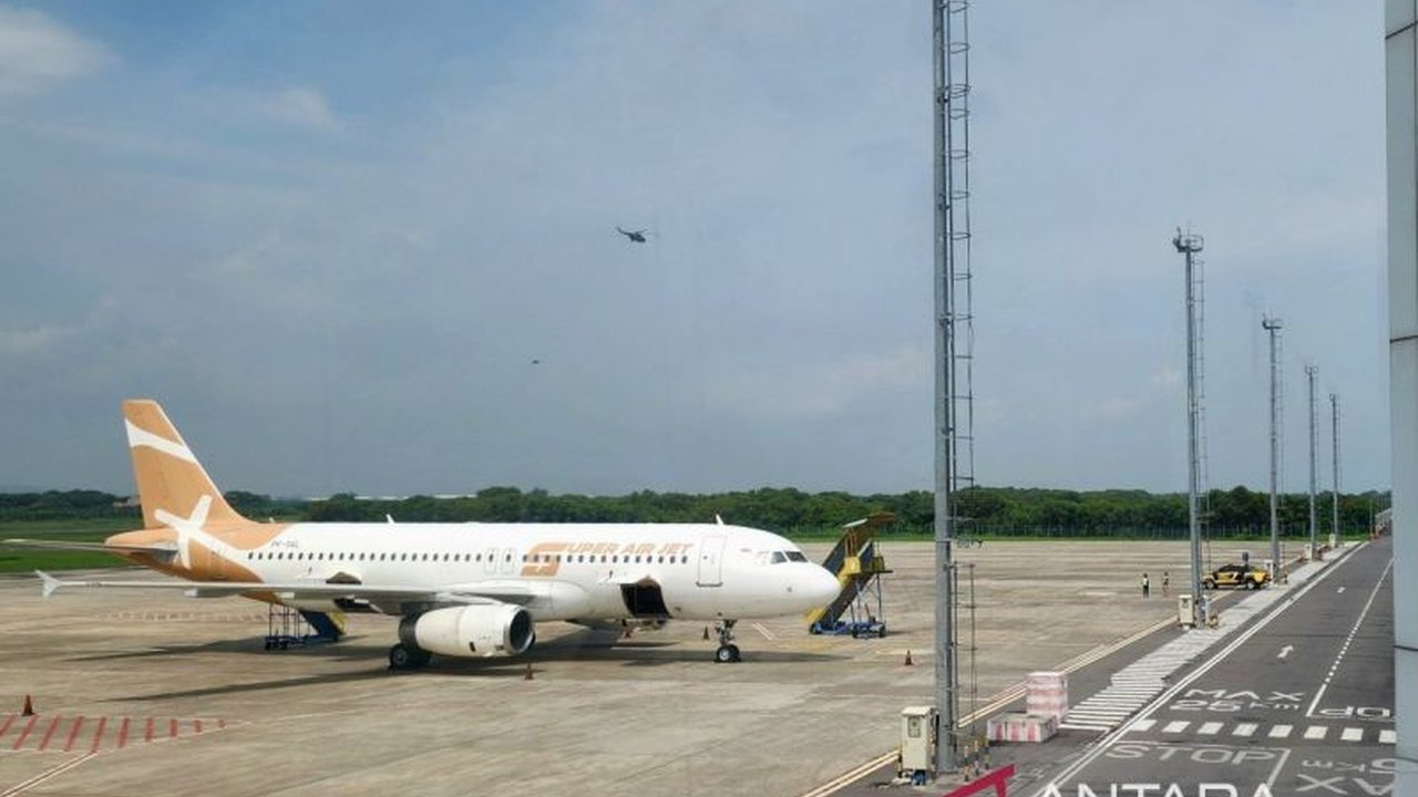 Status internasional Bandara Ahmad Yani Semarang resmi kembali, diprediksi akan mendongkrak pertumbuhan ekonomi Jawa Tengah dan menarik minat wisatawan mancanegara.