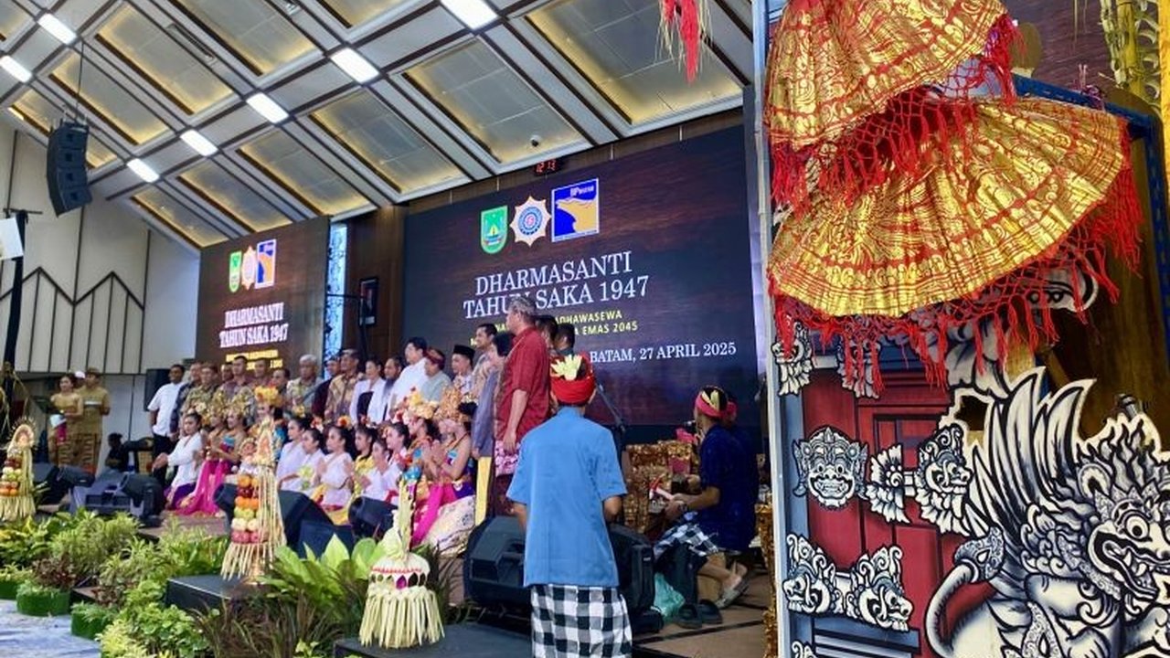 Perayaan Dharmasanti Nyepi di Batam menjadi momentum penting mempererat kerukunan umat Hindu dan masyarakat, menekankan pelayanan tanpa pamrih serta kontribusi untuk kemajuan Kota Batam.