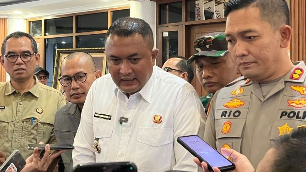 Kasus pungli di Kabupaten Bogor, termasuk permintaan THR oleh empat kades dan pemotongan dana kompensasi sopir angkot, menjadi sorotan dan ditindak tegas oleh pemerintah.